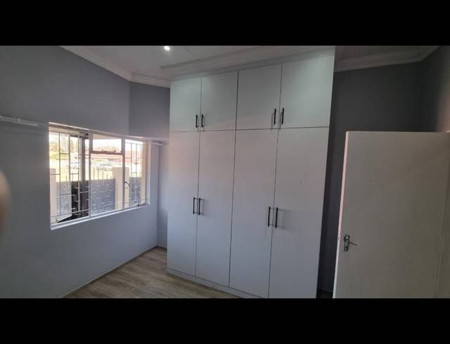 2 BEDROOM APARTMENT FOR SALE IN SELECTION PARK